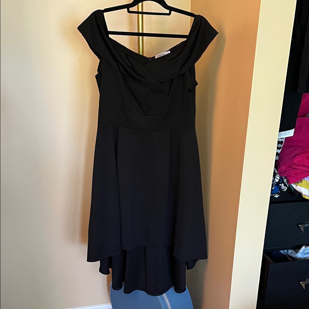Elegant Black High-Low Off-Shoulder Dress with pockets